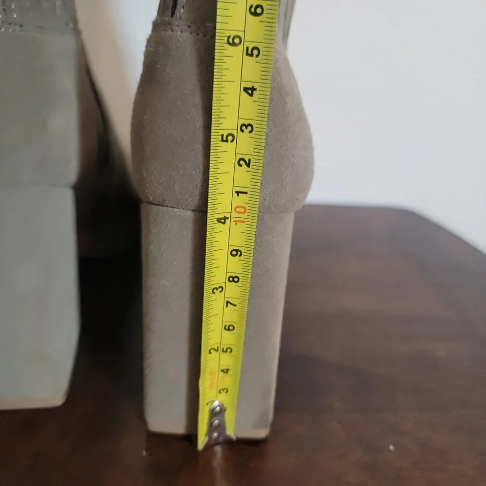 Blondo Rozalie Square Toe Block Heel Leather Suede Ankle Zip Boot 9.5 Waterproof